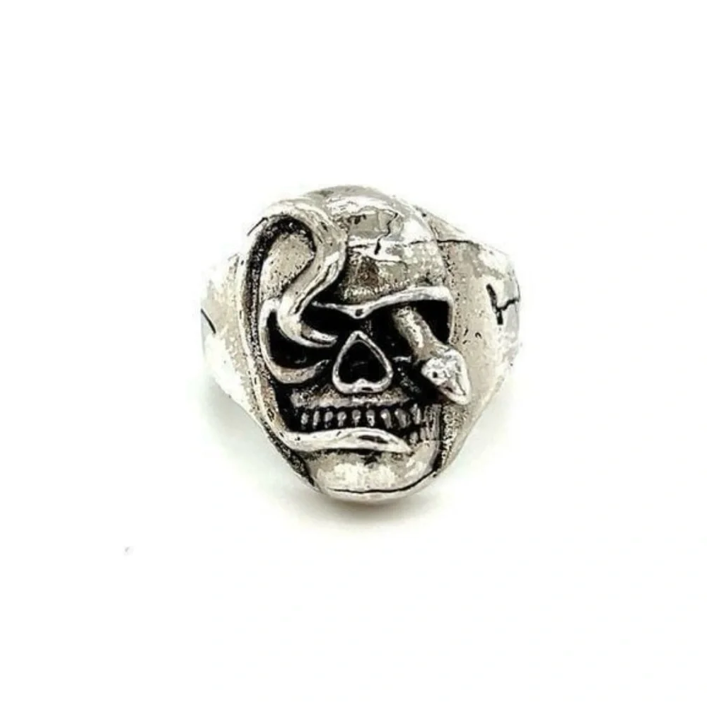 Snake‎ In The Eye Skull Ring